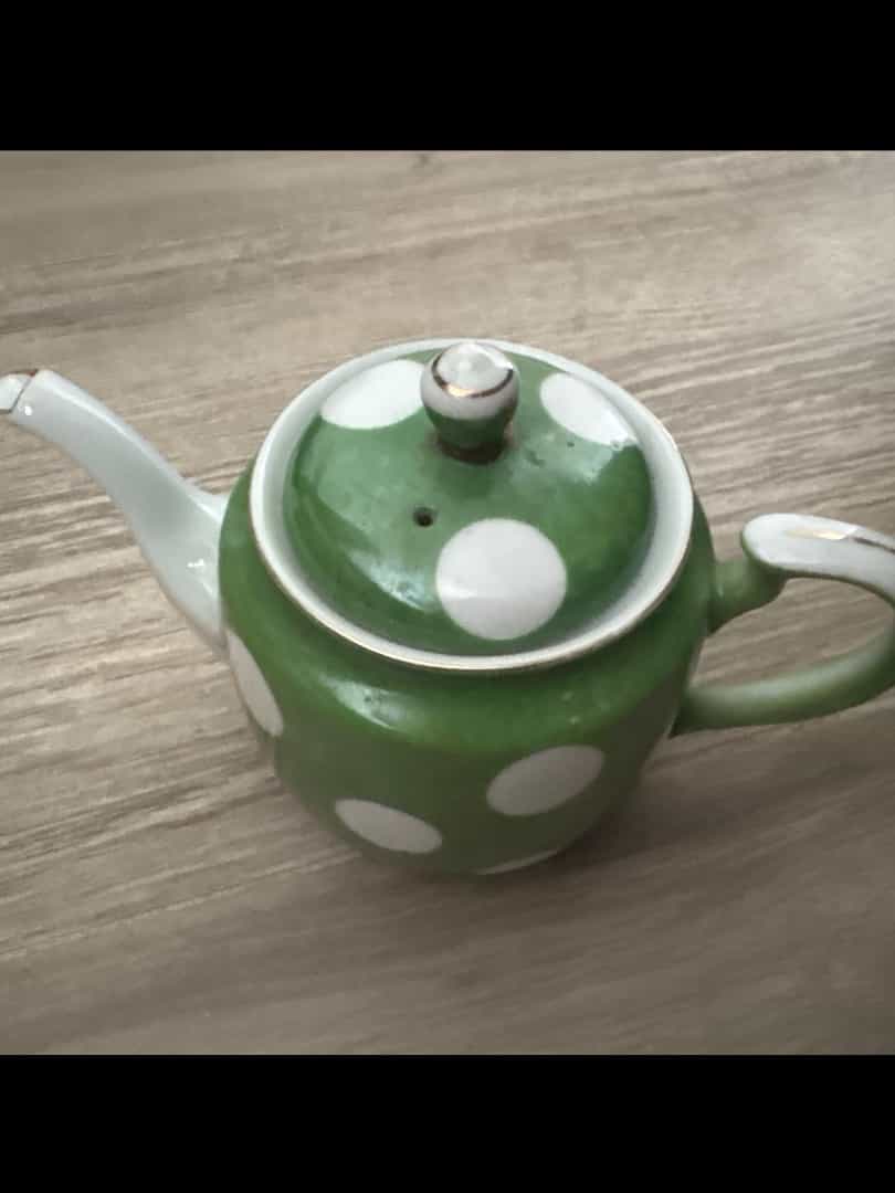 Green Polka Dot Ceramic Teapot with Lid