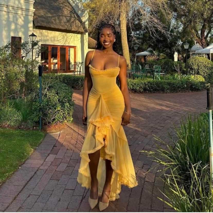 Robe midi à volants jaune taille M