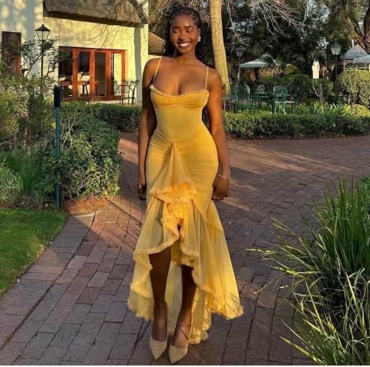 Robe midi à volants jaune taille M
