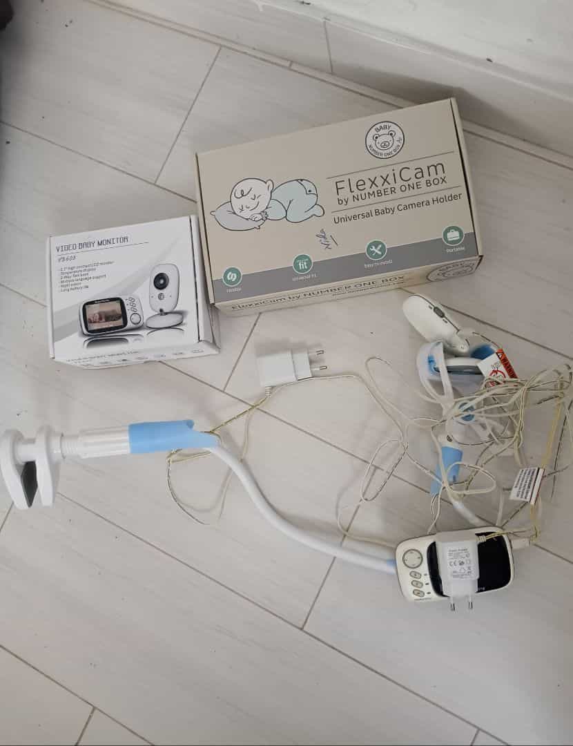 V362 Video Baby Monitor + FlexxiCam Universal Camera Holder