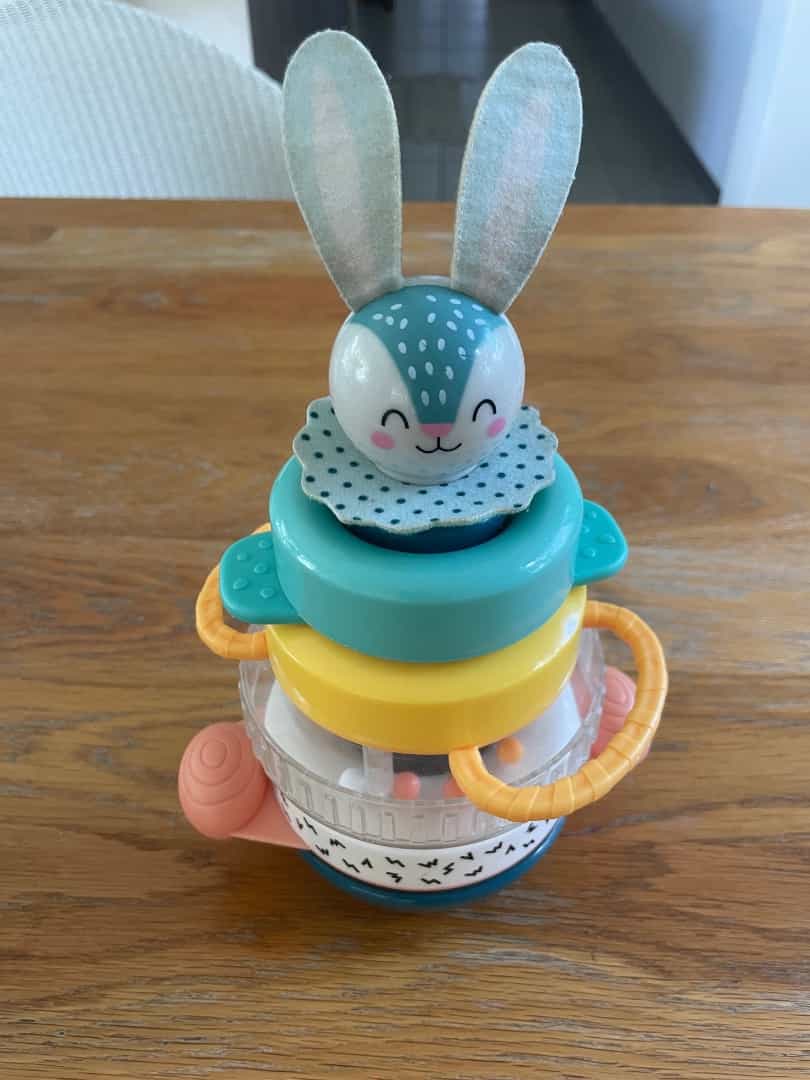 Stacking toy with bunny