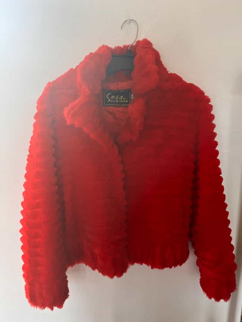 Shulejia Fashion Red Faux Fur Jacket Size L
