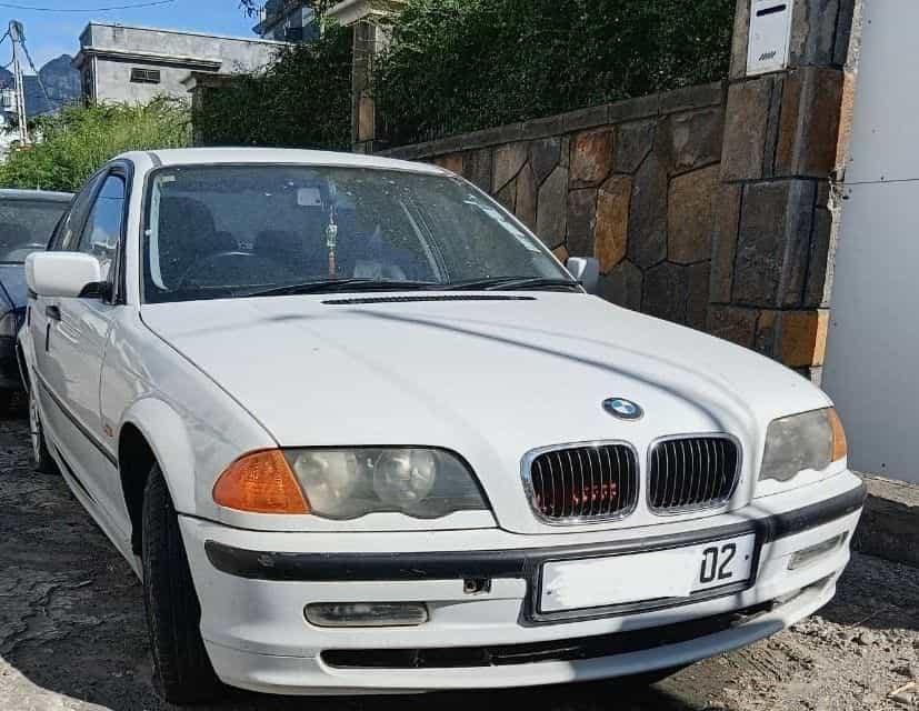 BMW 320d 2002 2.0L Manual
