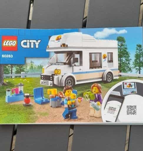 LEGO City 60283 Holiday Camper Van