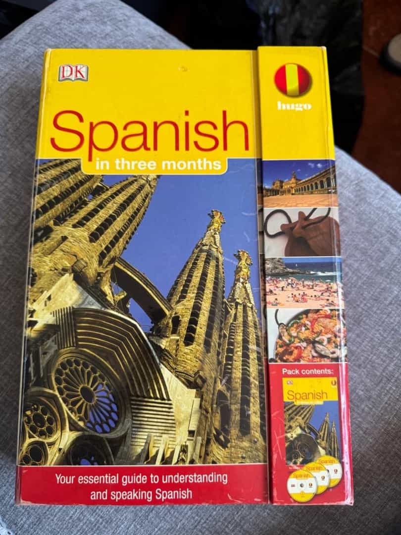 Spanish in Three Months DK Hugo Book with 3 Audio CDs