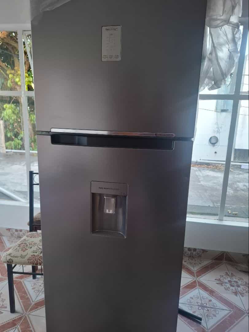 Selling A new model of Fridge