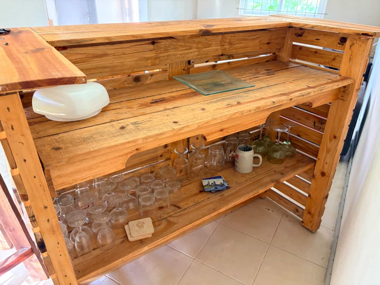 Handmade Wooden Pallet Bar with 3 Stools