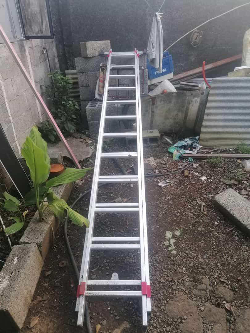 Aluminum Extension Ladder