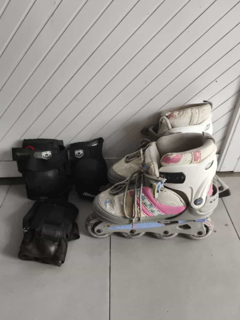 Inline Roller Skates with Protective Gear Set