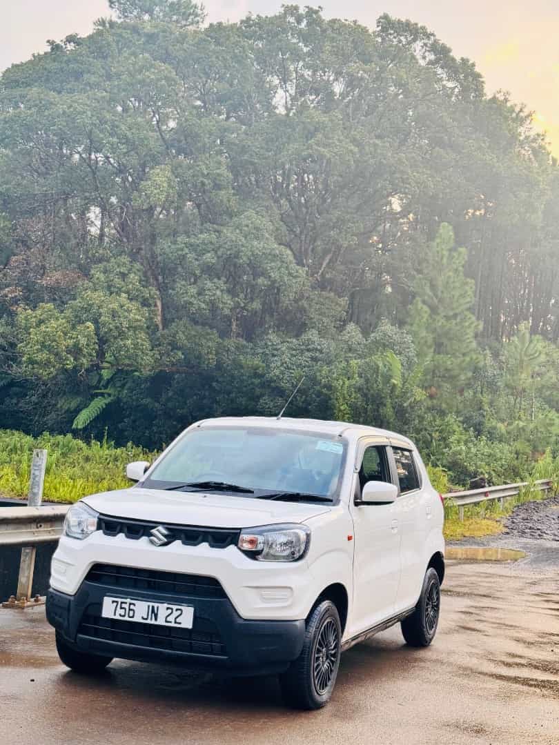 Suzuki S-Presso 2022 - Economical Rental