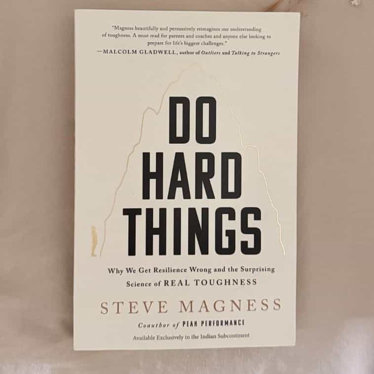 Do Hard Things - Steve Magness (Paperback)