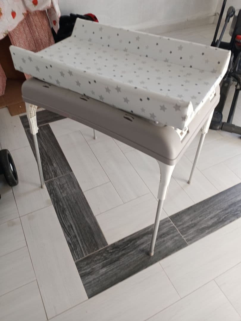 Lucky Baby Changing Table with Stars Grey Pad thumbnail 4