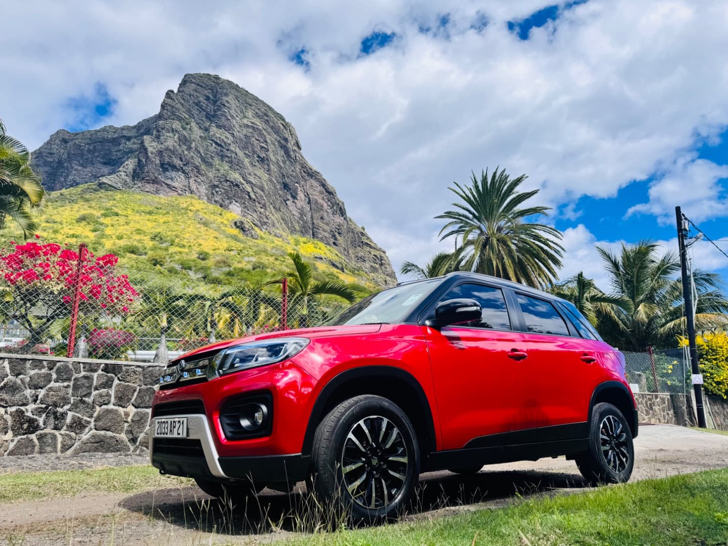 Suzuki Brezza SUV for Rent thumbnail 3