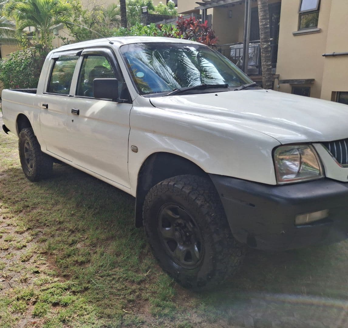 Mitsubishi L200 2006 4x4 Manuelle thumbnail 4