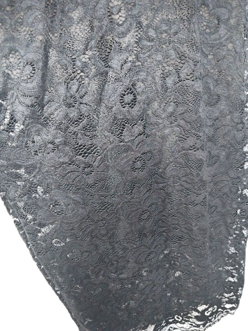Robe dentelle noir nef avek bordure raye Taille L thumbnail 3