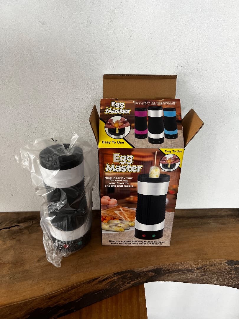 Egg Master Egg Cooker Black and White thumbnail 3