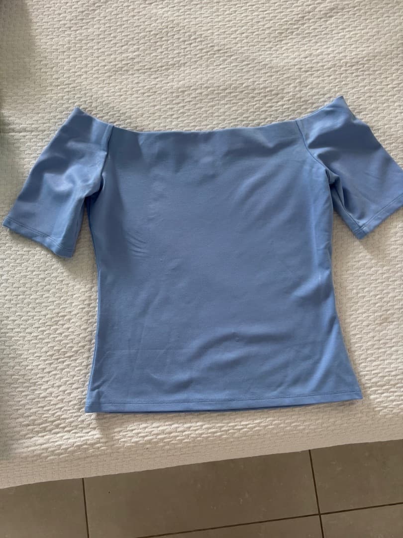 Top épaules dénudées bleu ciel Zara - Image 1 of 1