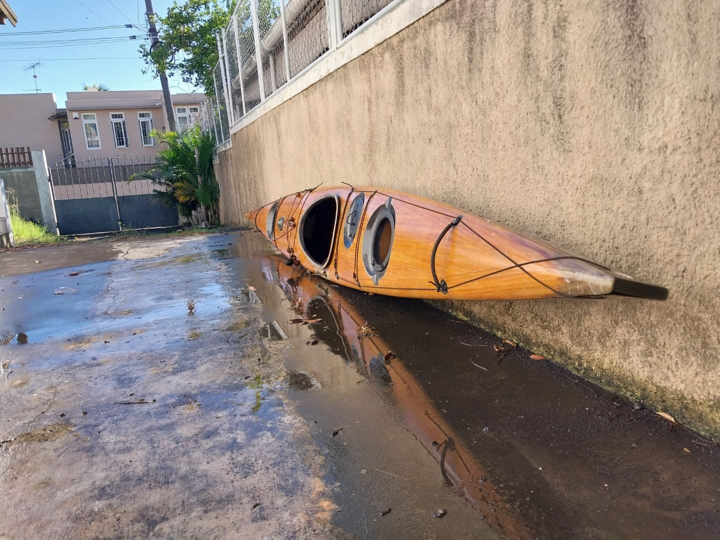 Urgents Cose de départ Avendre ler 2 kayak Rs25000 fix pour plus info inbox ou tell via WhatsApp  54581449 ou 59754998 thumbnail 2