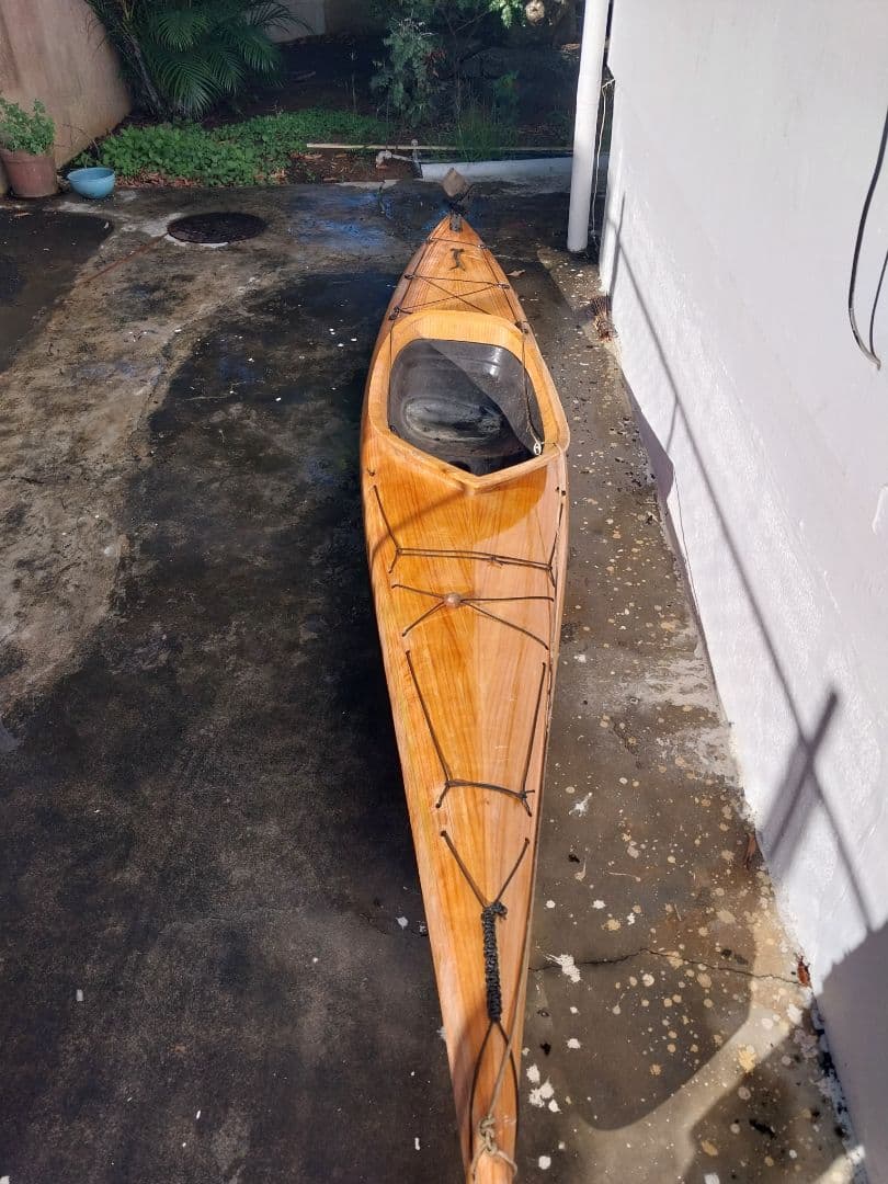 Urgents Cose de départ Avendre ler 2 kayak Rs25000 fix pour plus info inbox ou tell via WhatsApp  54581449 ou 59754998 thumbnail 5