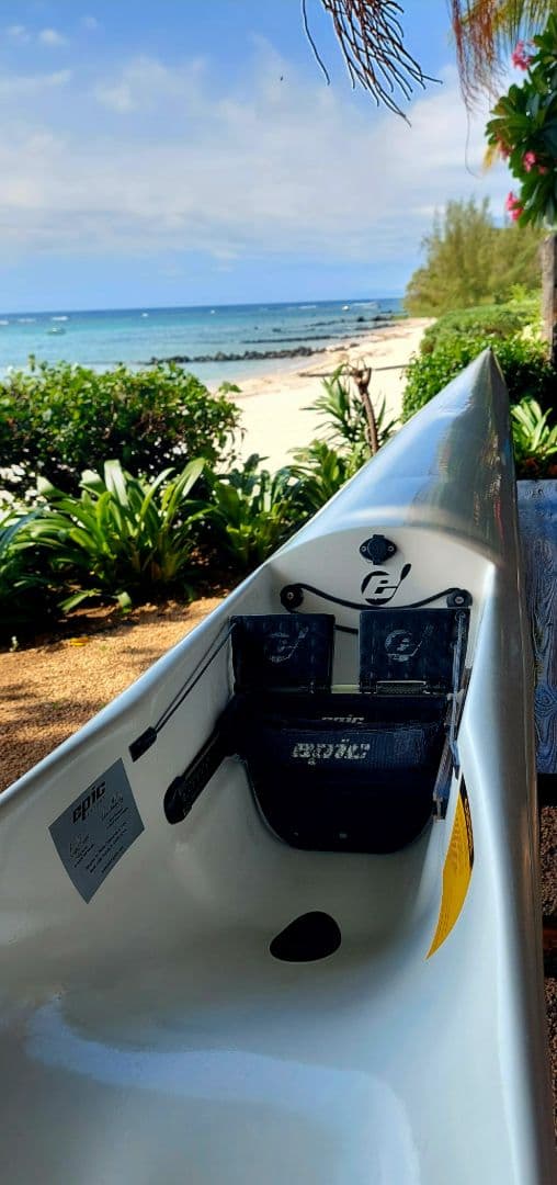 Epic V10L Surfski with Paddle thumbnail 3