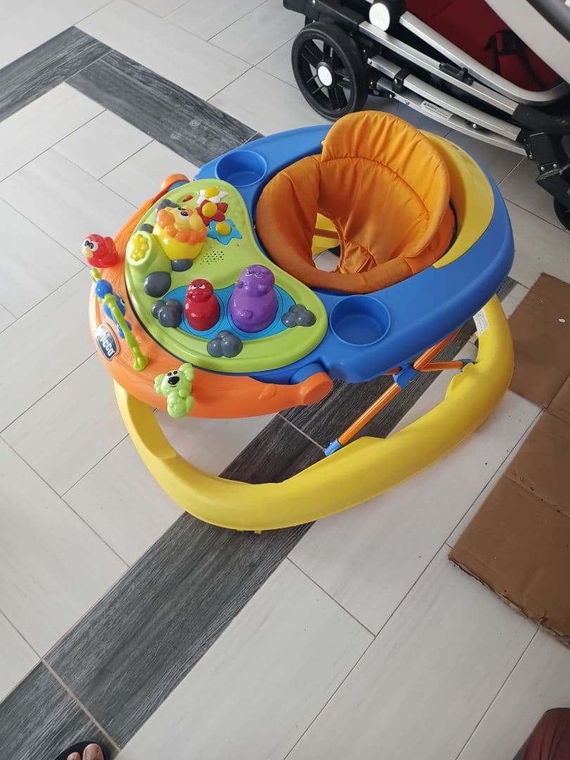 Chicco Baby Walker Multicolor thumbnail 2