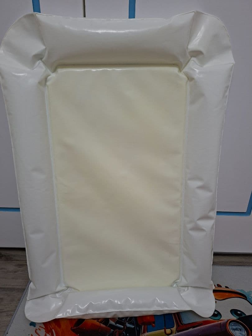 IKEA VÄDRA Baby Changing Pad White thumbnail 3