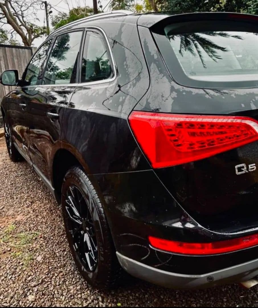 Audi Q5 2010 2.0L Automatique thumbnail 3