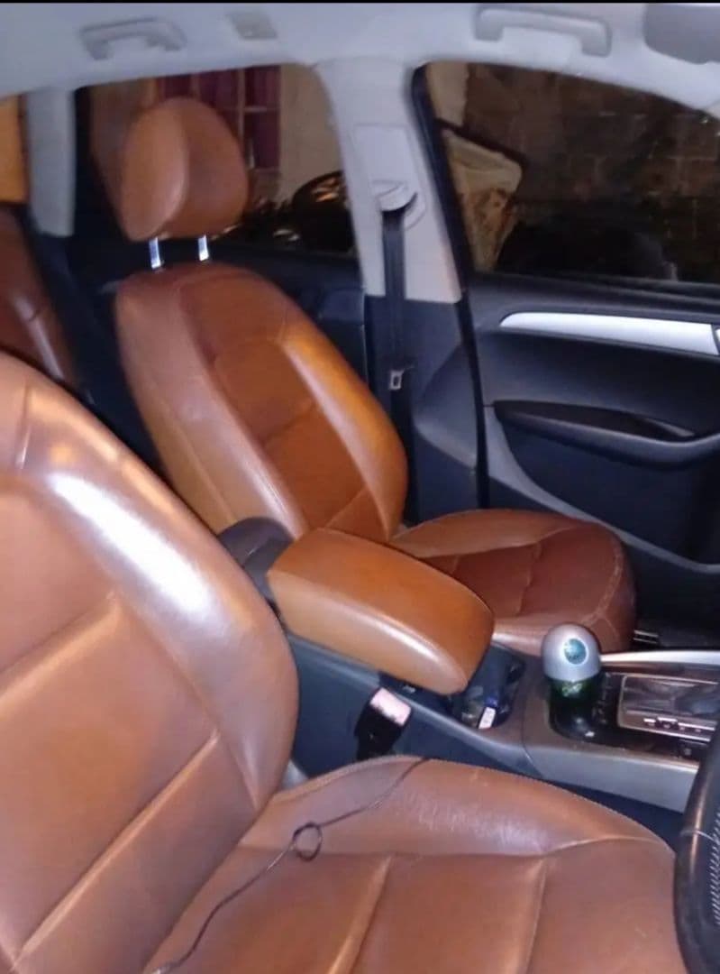 Audi Q5 2010 2.0L Automatique thumbnail 6