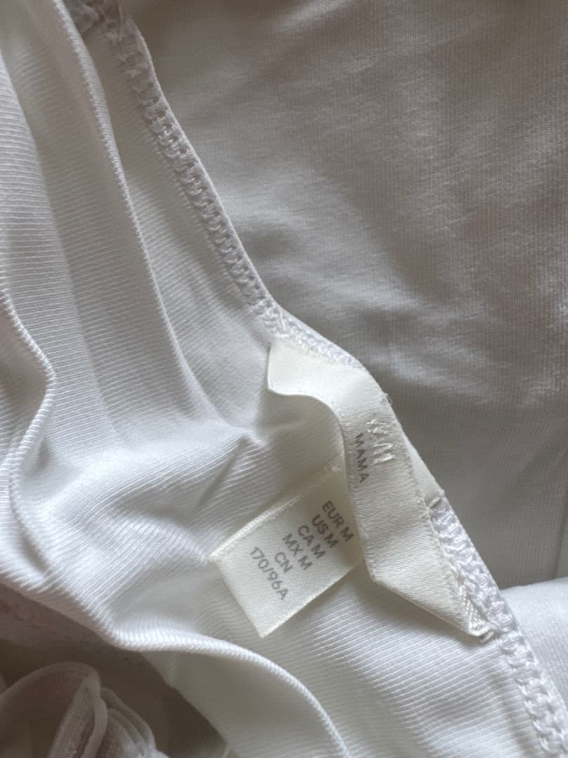 Lot of 4 H&M Maternity Nursing Tank Tops Size M Black White thumbnail 4