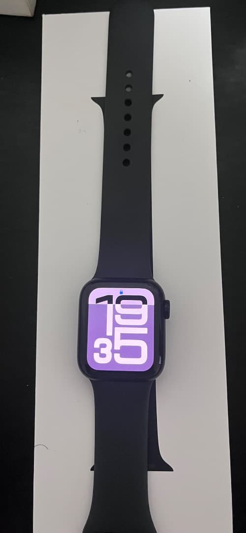Apple Watch SE GPS 2nd Gen Black thumbnail 2