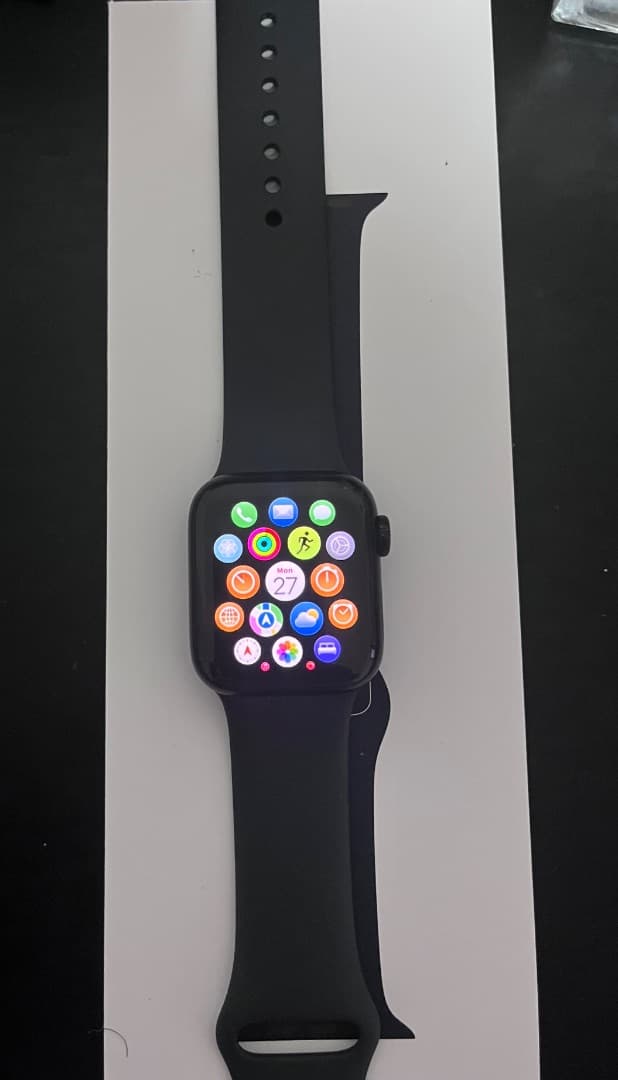 Apple Watch SE GPS 2nd Gen Black thumbnail 3