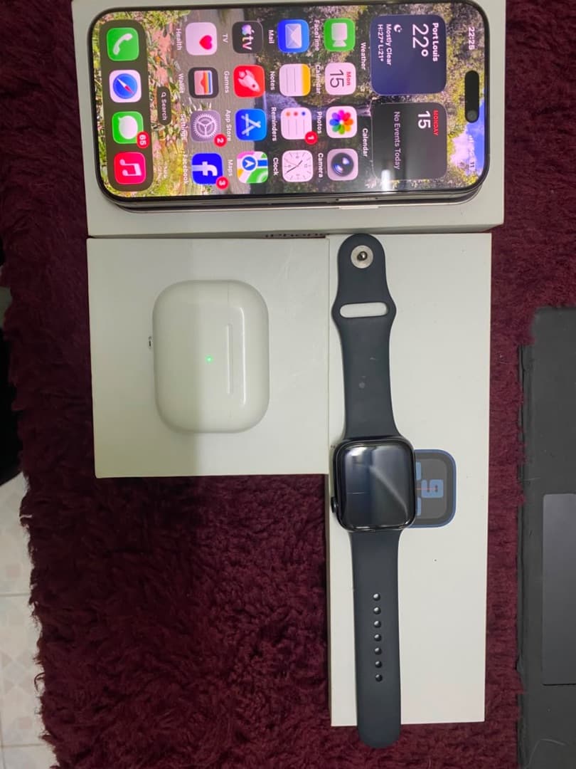 Apple iPhone 16 Pro Max 256GB, Watch SE 2nd Gen & AirPods Pro thumbnail 2