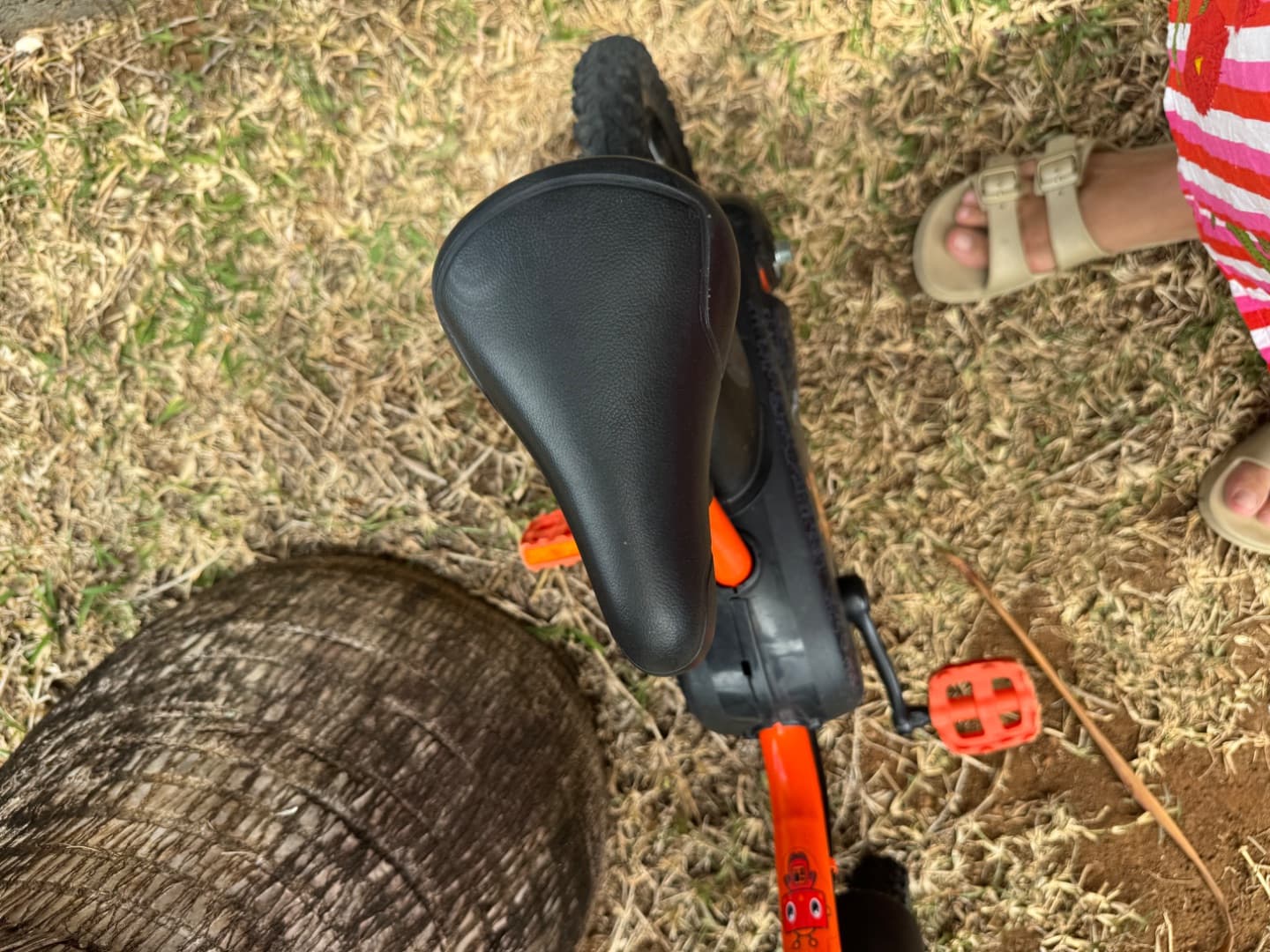 Btwin Kids Balance Bike Orange & Black thumbnail 3