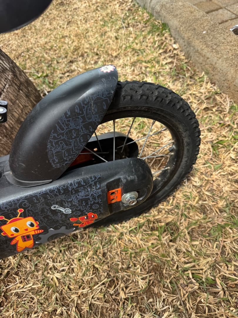 Btwin Kids Balance Bike Orange & Black thumbnail 6