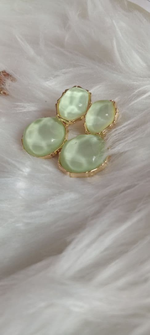 Green Oval Clip-On Earrings Gold Tone - Image 1 of 2