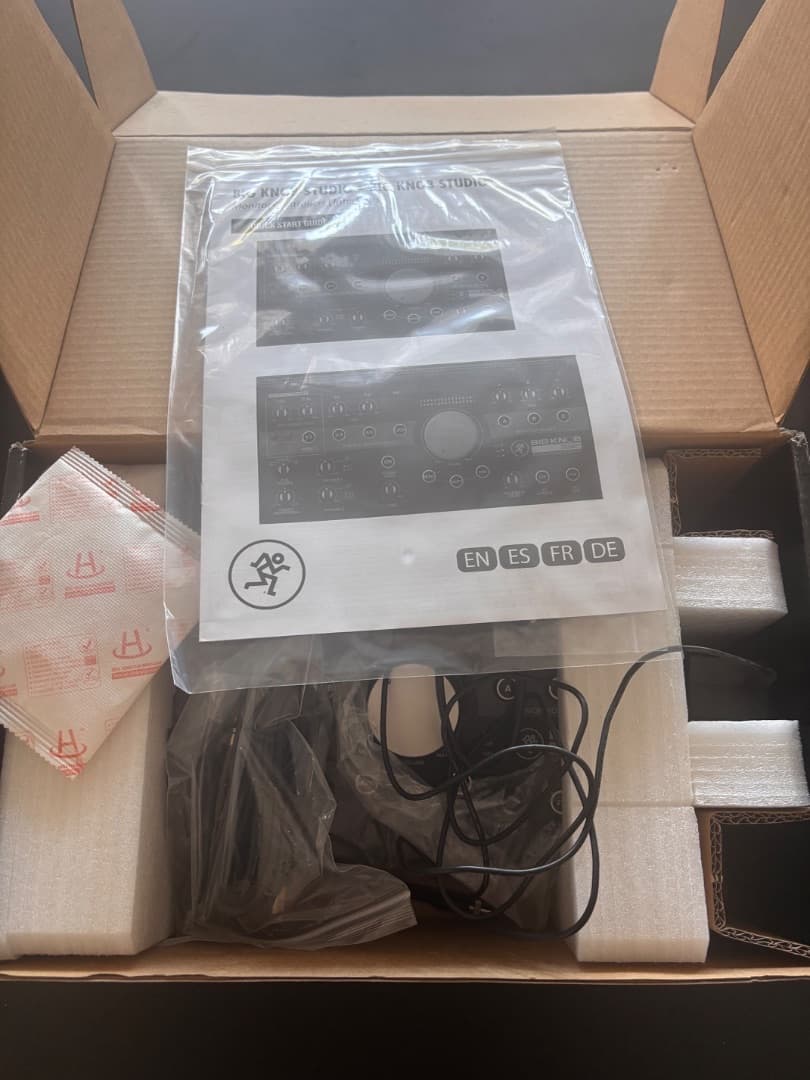 Mackie Big Knob Studio Monitor Controller thumbnail 2