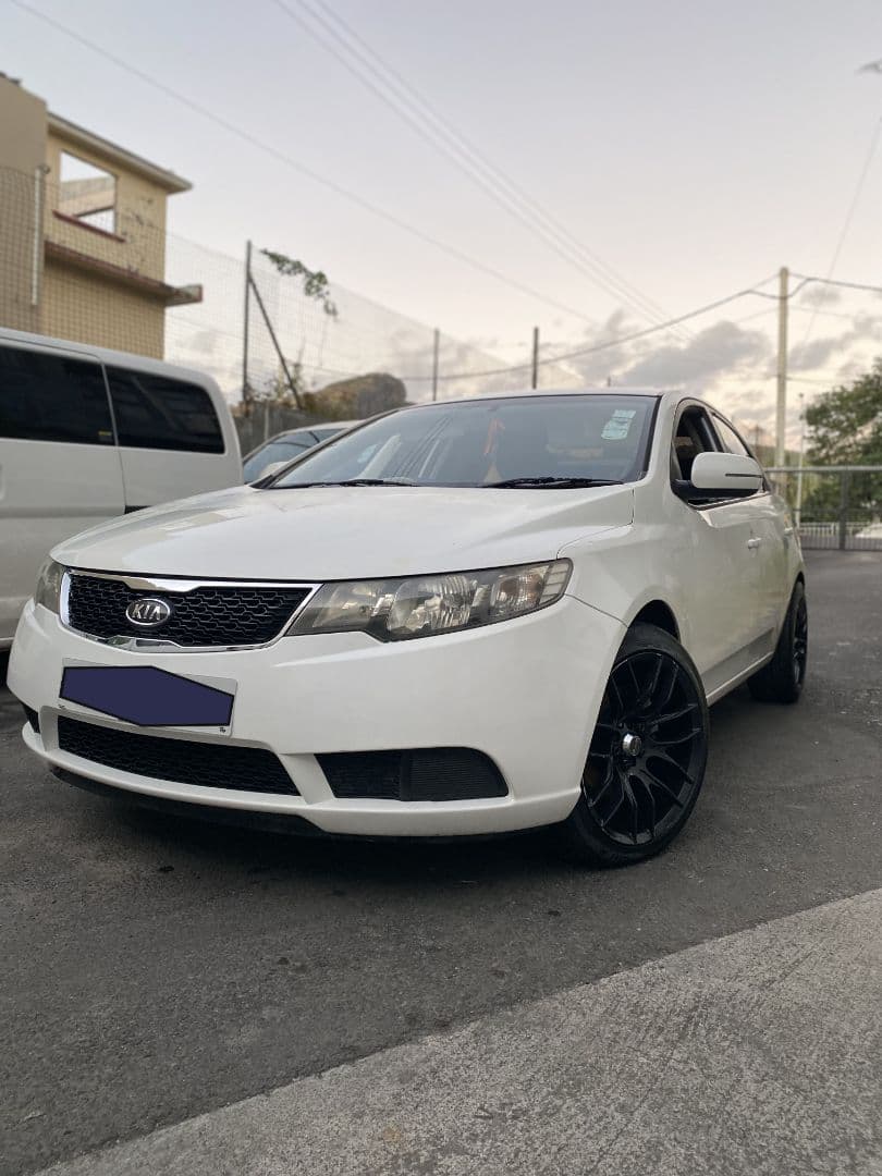Kia Cerato 2012 1.6L Manual - Image 1 of 1