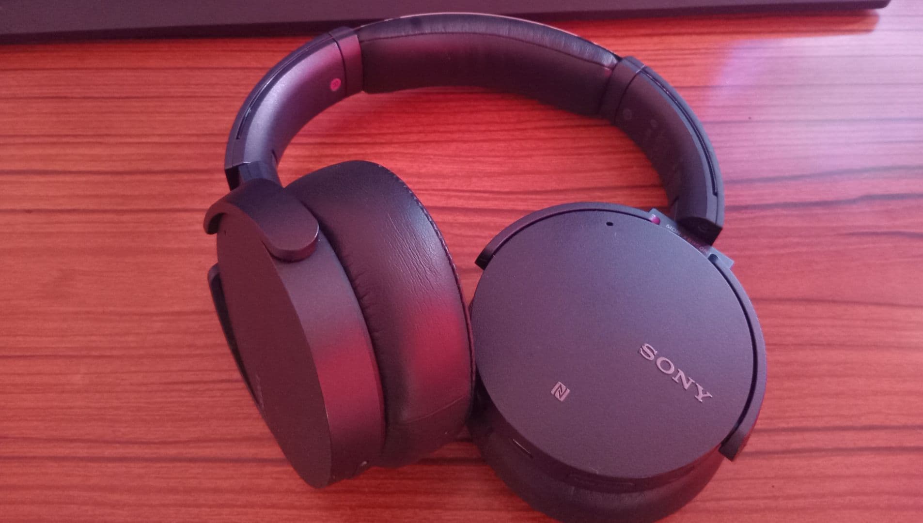 Sony Headphones - Image 1 of 1