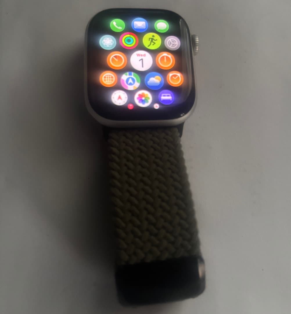 Apple Watch Series 10 thumbnail 2