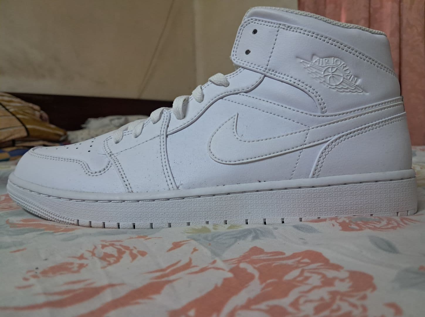 Nike Air Force 1 - Image 1 of 2