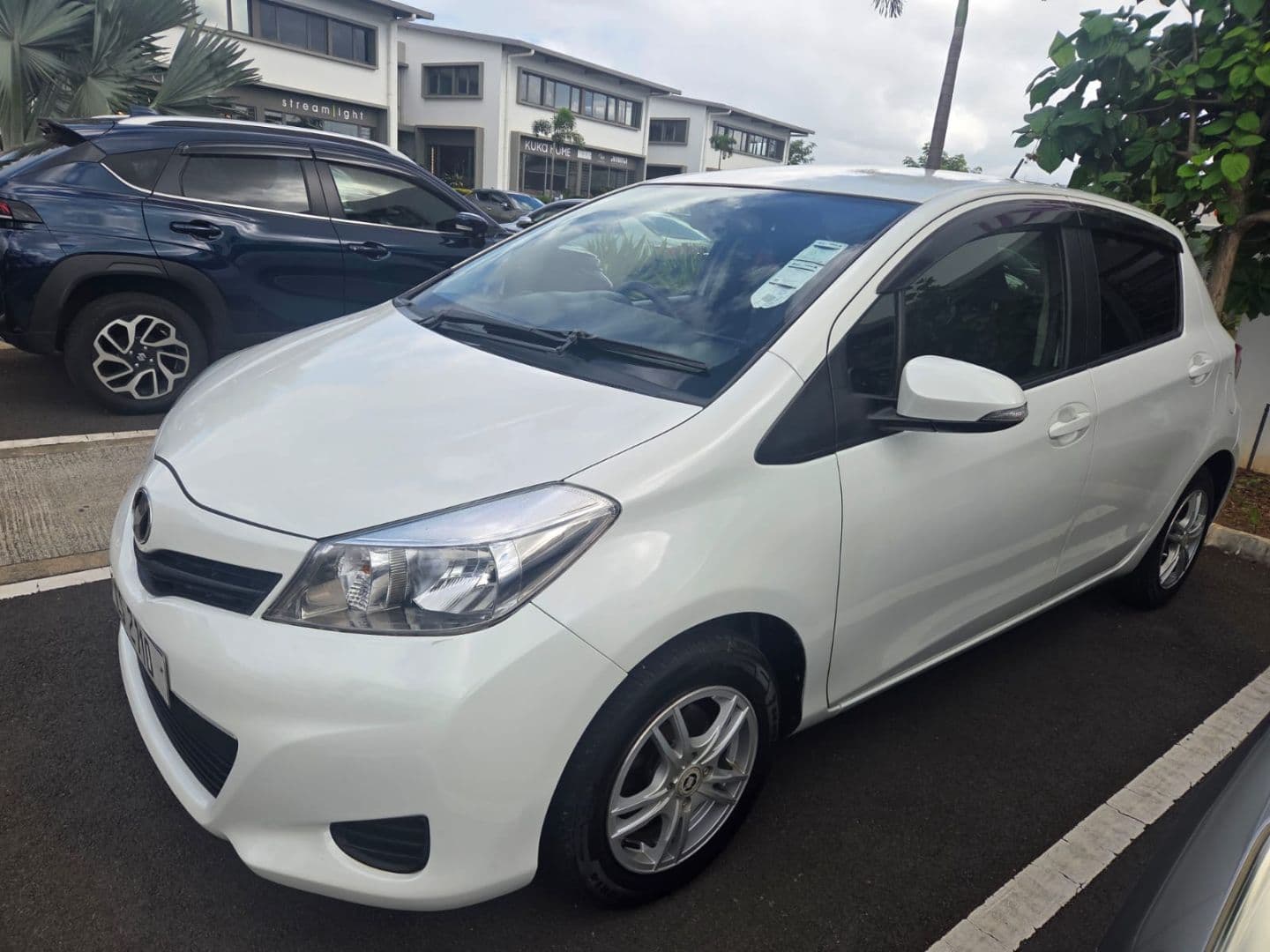 Lady driven Car for Sale, bought Reconc - Image 1 of 6