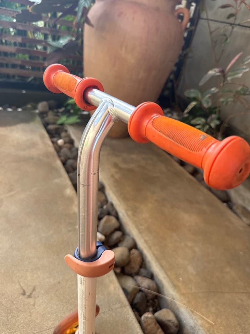 Decathlon Kids Blue Three-Wheel Scooter thumbnail 4