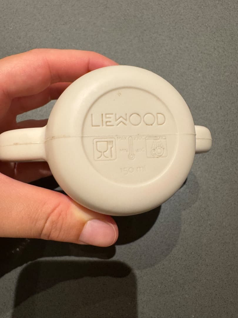 Liewood Baby Sippy Cup Beige with Orange Cherry Print thumbnail 3