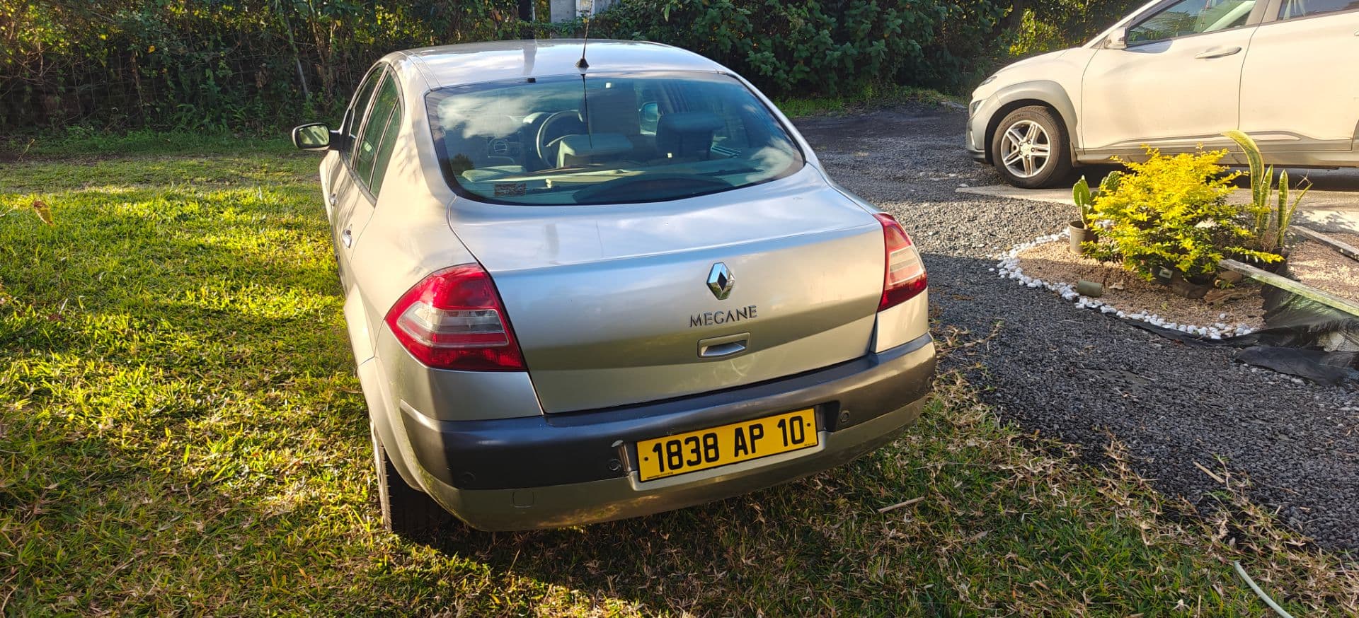 Renault Mégane 2 à Vendre - Image 1 of 6