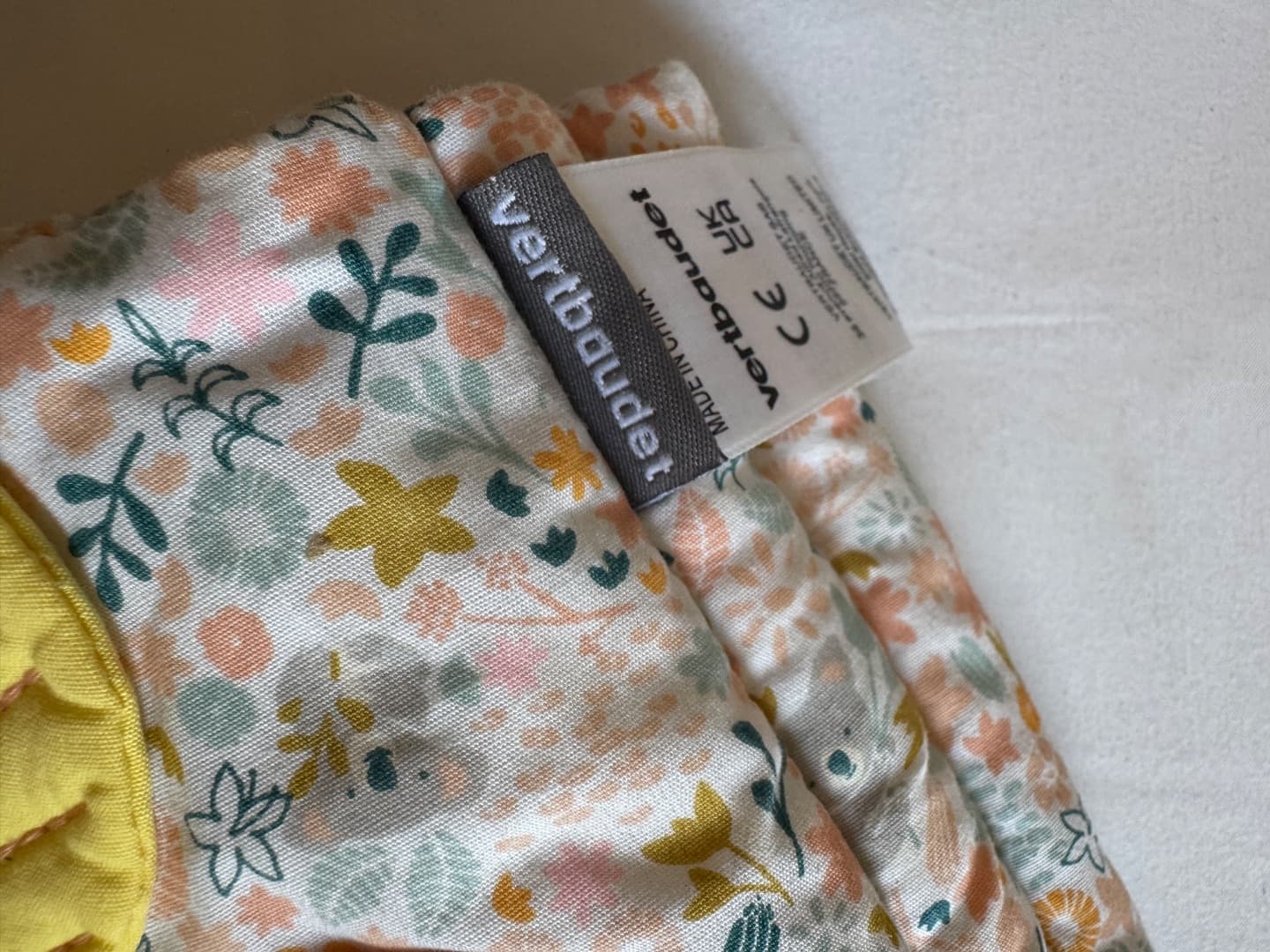 Baby Photo Album with Soft Toys & Leaf Decorations thumbnail 3