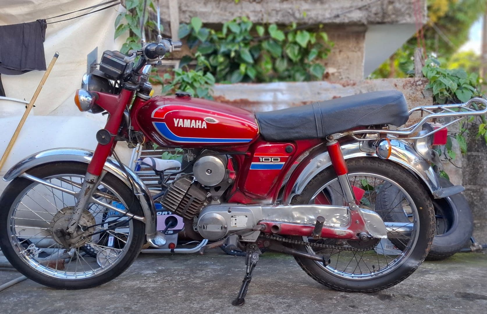 Yamaha 100 Manuelle thumbnail 2