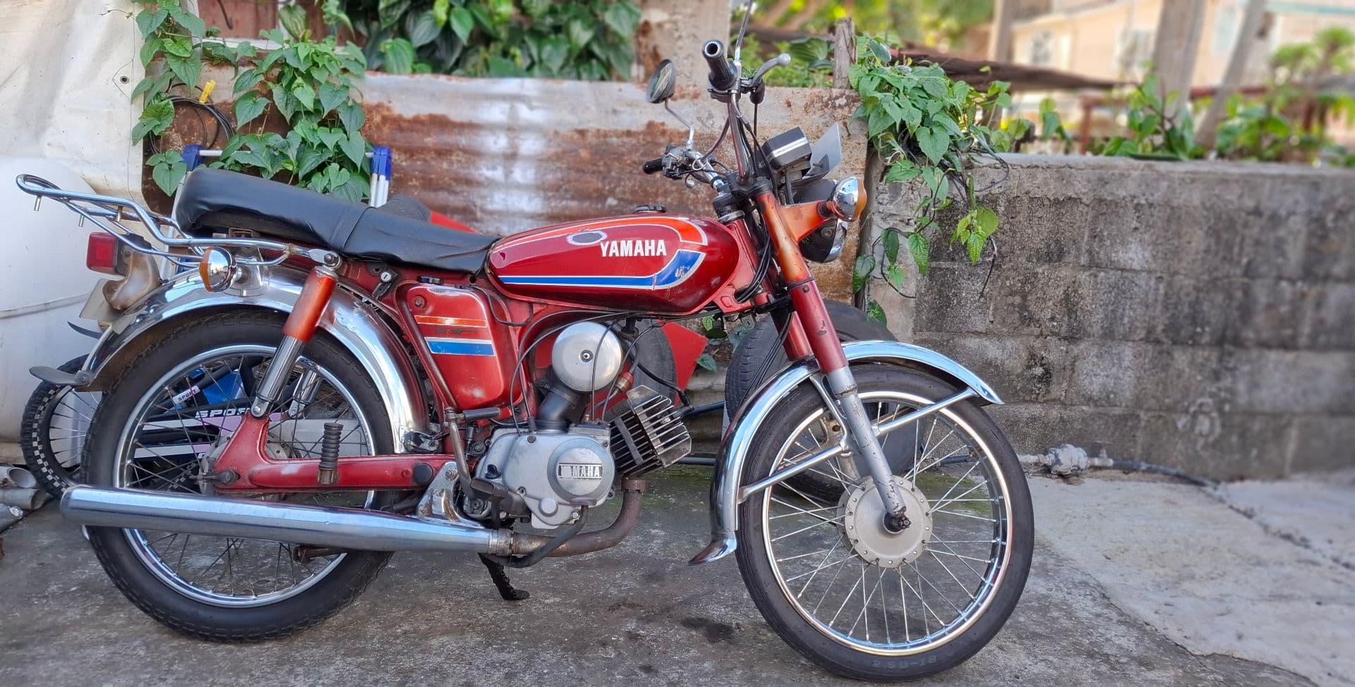 Yamaha 100 Manuelle thumbnail 3