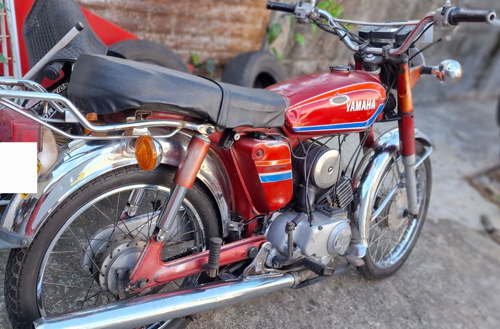 Yamaha 100 Manuelle thumbnail 4