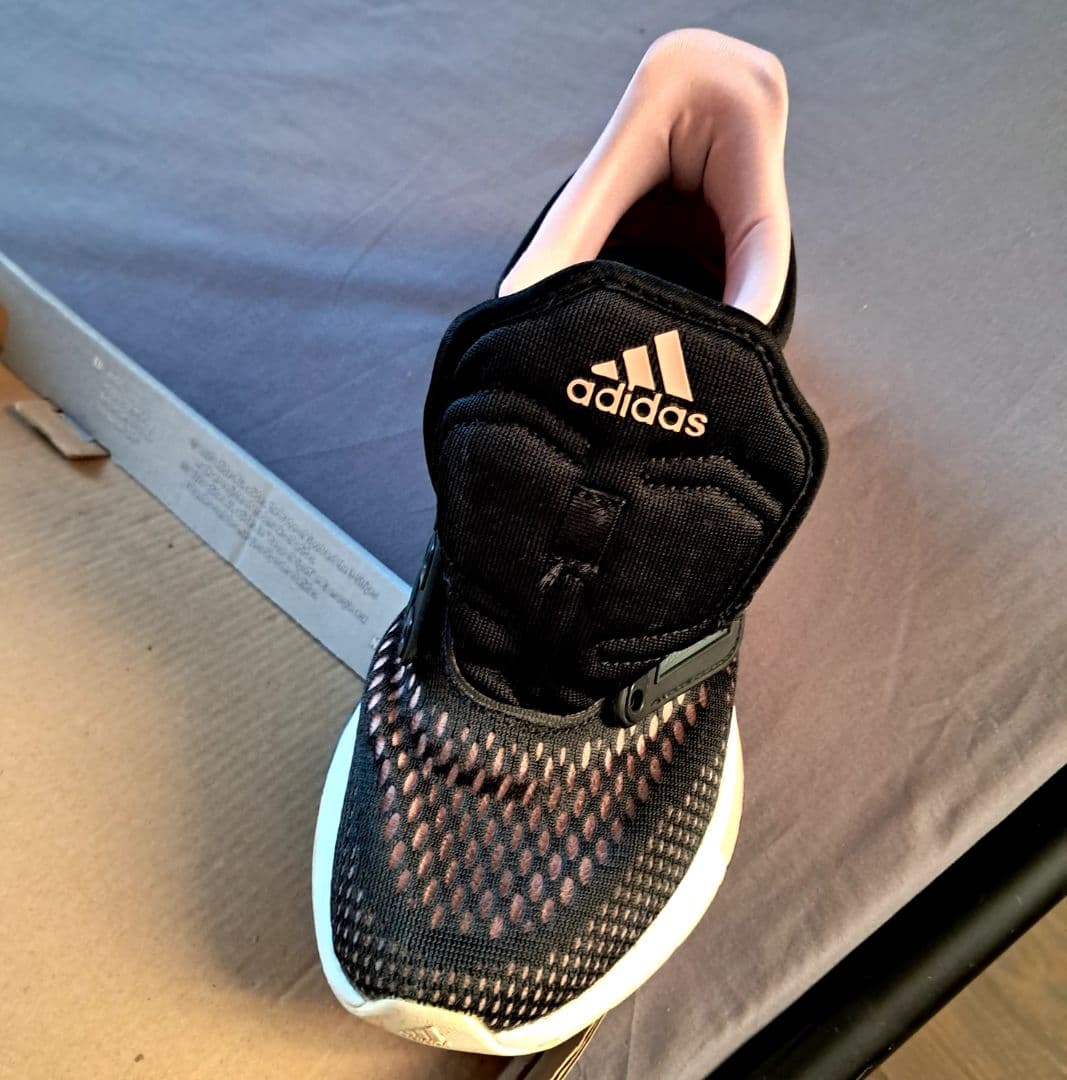 Adidas Bounce Women's Running Shoes Black and Pink thumbnail 2