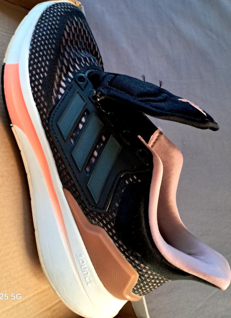 Adidas Bounce Women's Running Shoes Black and Pink thumbnail 3
